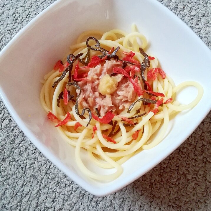 ツナと塩昆布と生姜と干し小エビのパスタ